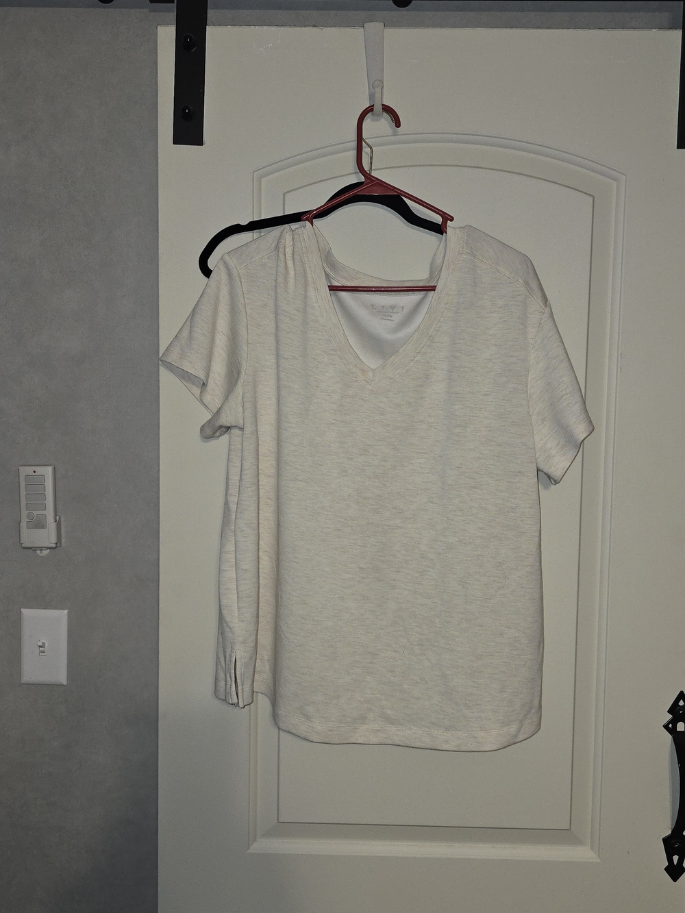 LIVI SuperSoft Women's V-Neck Short Sleeve Top - Cream